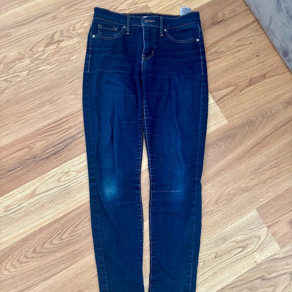 Levi's Denim - Levi’s 311 skinny shaping women’s jeans size 26 (size 2)